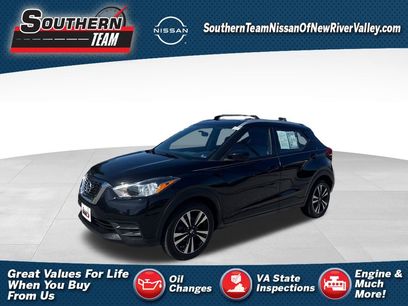 Used 2019 Nissan Kicks SV