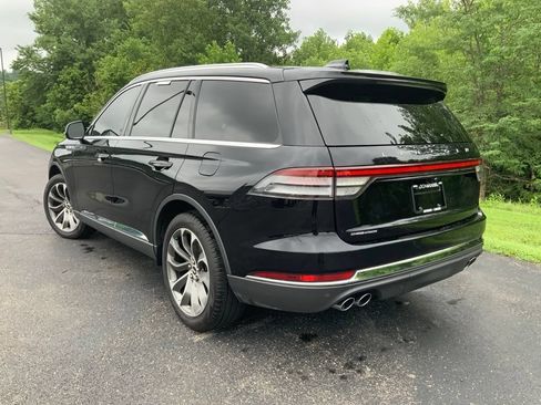 Used 2025 Lincoln Aviator Reserve AWD/4WD image 8
