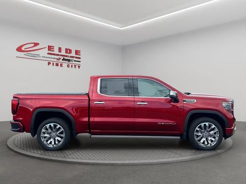 Used 2024 GMC Sierra 1500 Denali w/ Denali Reserve Package AWD/4WD image 11