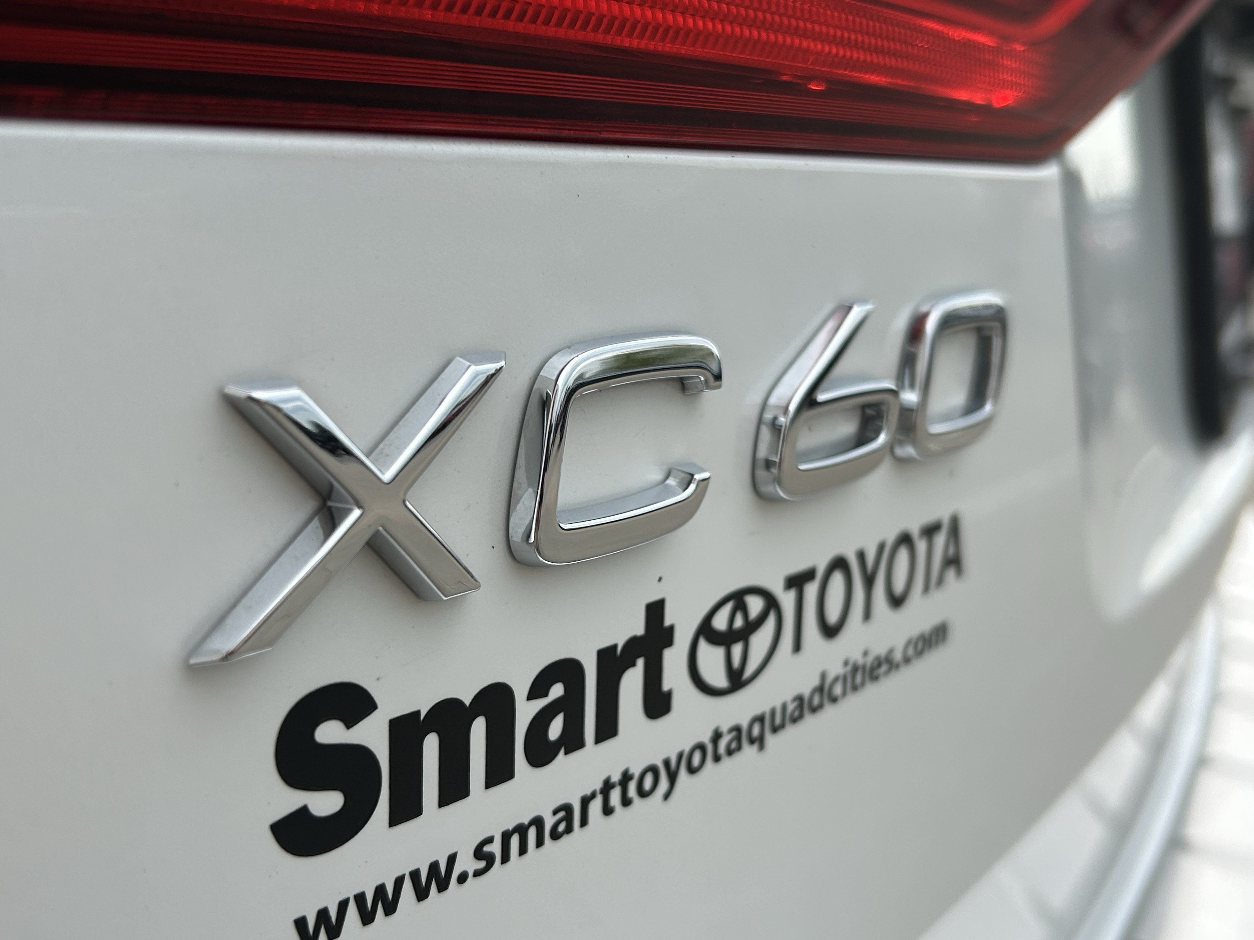 Used 2023 Volvo XC60 B5 Plus w/ Climate Package AWD/4WD image 8