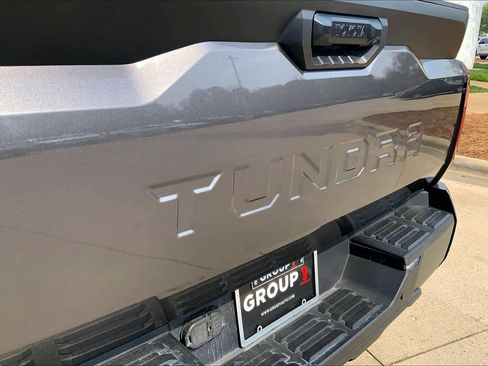 Used 2023 Toyota Tundra SR5 w/ SR5 Premium Package image 32