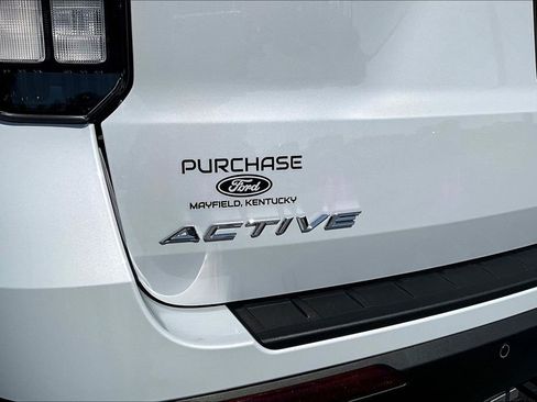 New 2026 Ford Explorer Active RWD image 9