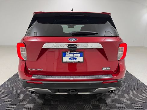 Used 2024 Ford Explorer Limited w/ Limited Technology Package RWD image 5