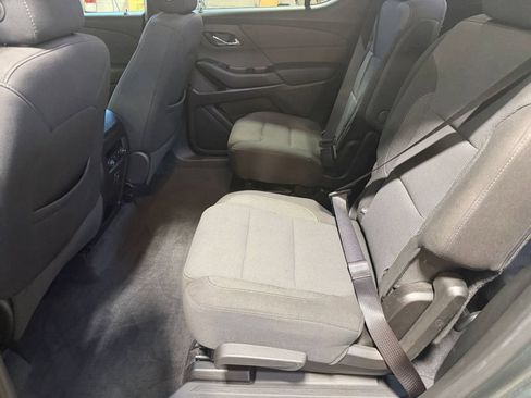 Used 2023 Chevrolet Traverse LT AWD/4WD image 24