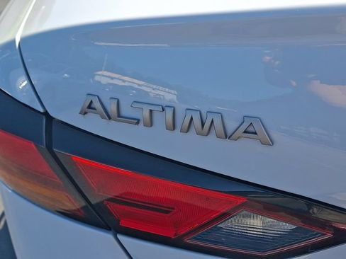 Used 2023 Nissan Altima 2.5 SR FWD image 31