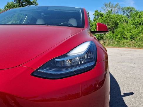 Used 2023 Tesla Model Y Long Range image 11