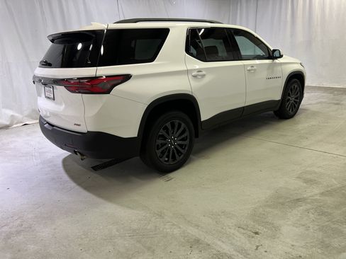 Certified 2023 Chevrolet Traverse RS w/ LPO, Floor Liner Package AWD/4WD image 11