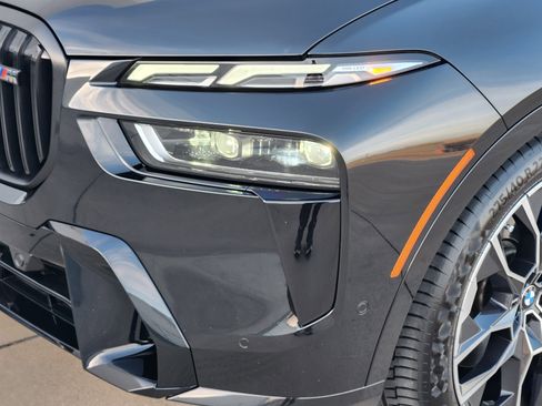 Used 2026 BMW X7 M60i image 8