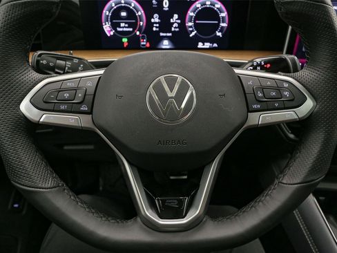 New 2026 Volkswagen Tiguan SEL R-Line image 24