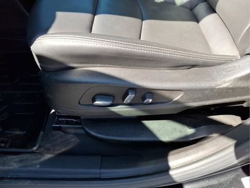 Used 2024 Cadillac XT6 Premium Luxury w/ LPO, Floor Liner Package FWD image 30