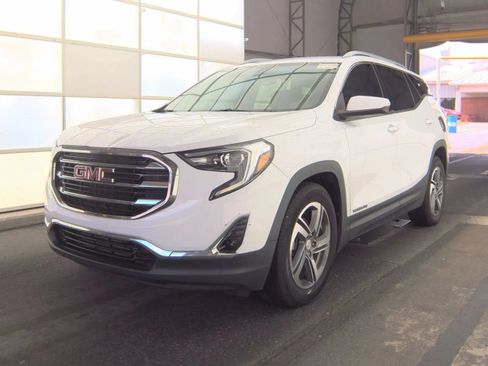 Used 2020 GMC Terrain SLT FWD image 1
