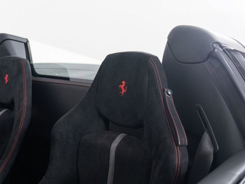 Certified 2023 Ferrari F8 Tributo image 14