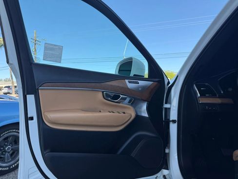 Used 2017 Volvo XC90 T8 Inscription w/ Luxury Package AWD/4WD image 38