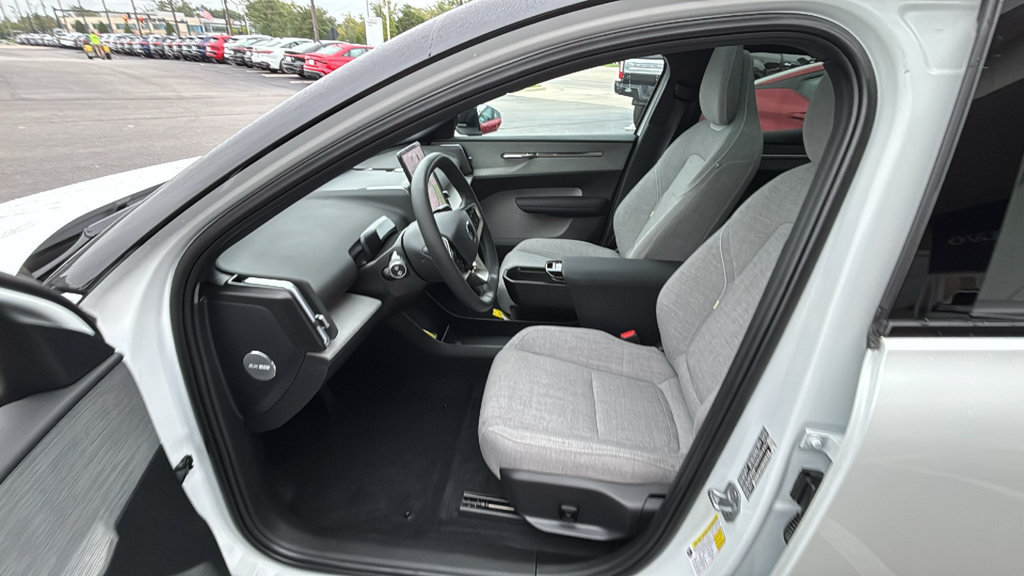 Used 2025 Volvo EX30 Ultra w/ Protection Package Premier AWD/4WD image 22