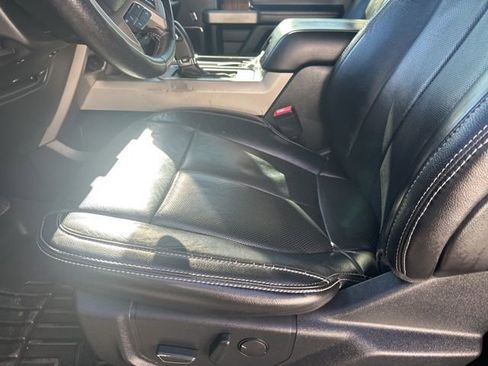 Used 2019 Ford F150 Lariat image 14