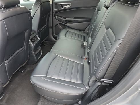 Used 2024 Ford Edge SEL image 11