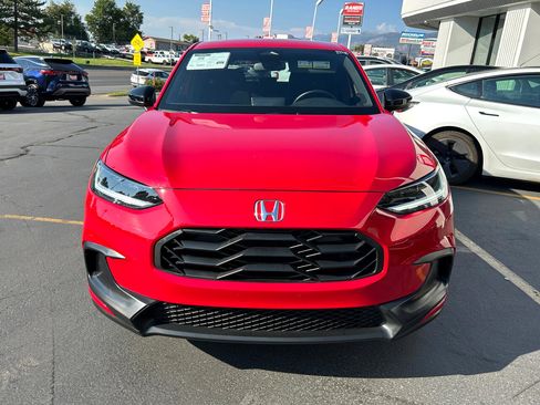 Used 2025 Honda HR-V Sport image 8
