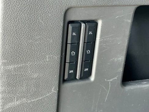 Used 2018 Ford Expedition Limited w/ Equipment Group 302A RWD image 20