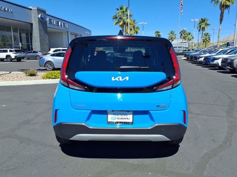 Used 2023 Kia Soul EX image 12