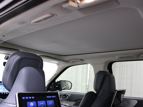 Used 2023 Lincoln Navigator L Black Label AWD/4WD image 40