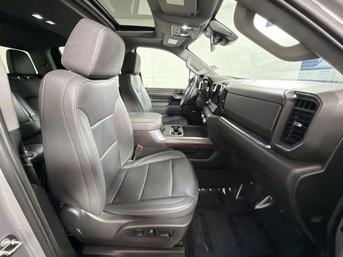 Used 2024 GMC Sierra 2500 SLT w/ SLT Premium Package image 28