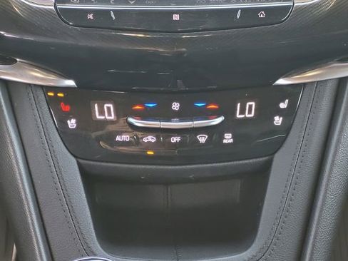 Used 2020 Cadillac XT6 Sport w/ Platinum Package AWD/4WD image 18