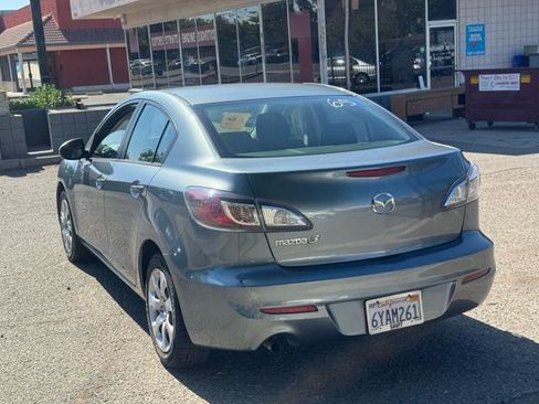 Used 2013 MAZDA MAZDA3 i SV w/ Convenience Pkg FWD image 5