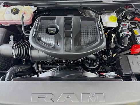 Used 2025 RAM 1500 Limited AWD/4WD image 31