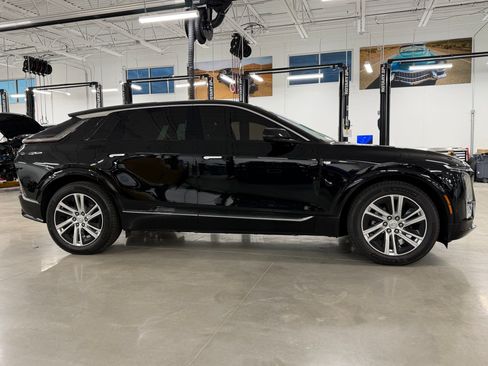 Certified 2024 Cadillac Lyriq Tech RWD image 8