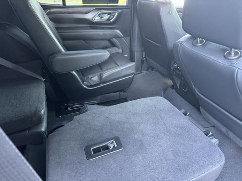 Used 2024 Chevrolet Tahoe LT w/ Luxury Package image 21