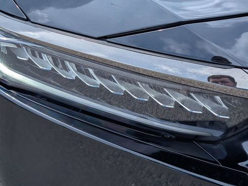 Used 2022 Honda Accord Sport image 4