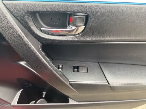 Used 2014 Toyota Corolla L image 11