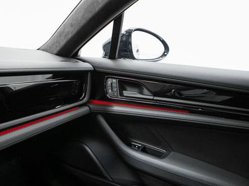 Certified 2025 Porsche Panamera Turbo AWD/4WD image 30