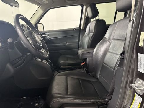 Used 2015 Jeep Patriot High Altitude image 5