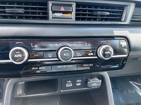 Used 2025 Honda Pilot EX-L image 23