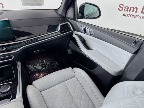 Used 2025 BMW X5 xDrive40i w/ M Sport Package image 25