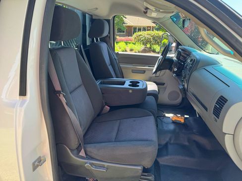 Used 2012 Chevrolet Silverado 3500 W/T RWD image 27
