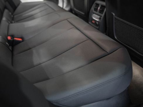 Used 2019 BMW 330i Sedan w/ Driving Assistance Package image 35