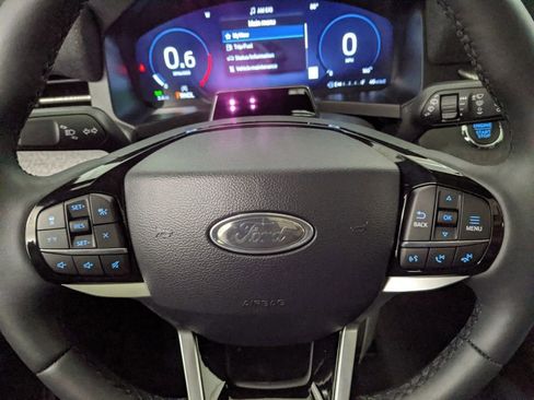 New 2025 Ford Explorer Platinum w/ Ultimate Package image 17