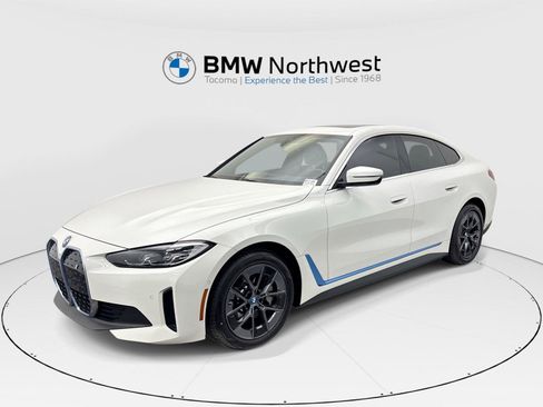 Used 2023 BMW i4 eDrive35 w/ Premium Package RWD image 1
