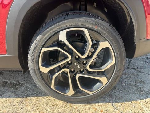 New 2026 Chevrolet Trax RS w/ Sunroof Package image 14