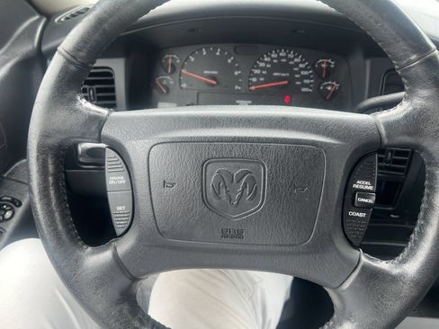 Used 2004 Dodge Dakota Sport w/ Deluxe Convenience Group RWD image 20
