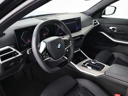 Used 2026 BMW 330i xDrive Sedan AWD/4WD image 4