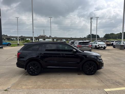 Certified 2023 Kia Sorento SX FWD image 11