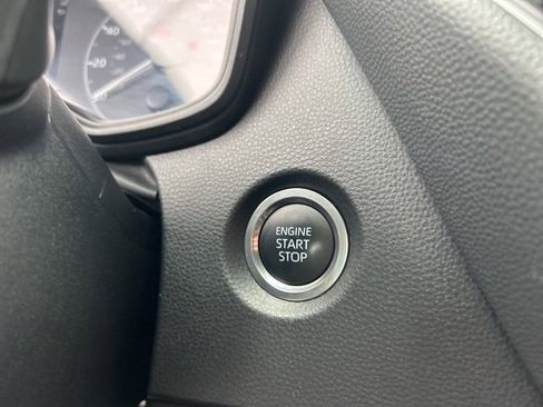 Used 2024 Toyota Corolla SE image 28