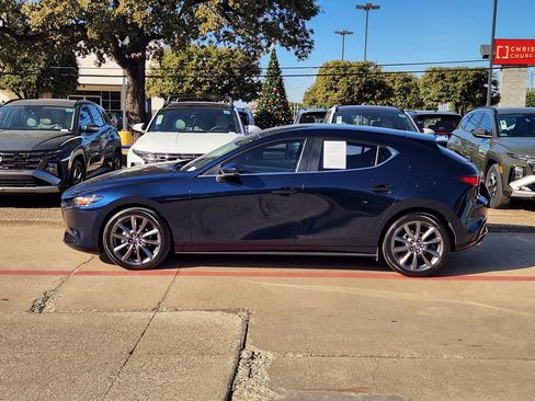 Used 2023 MAZDA MAZDA3 s image 4