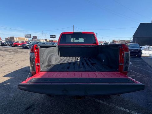 Used 2016 RAM 2500 Tradesman w/ Chrome Appearance Group AWD/4WD image 36