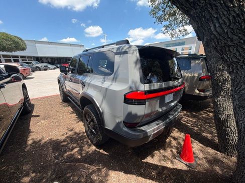 Certified 2025 Lexus GX 550 AWD/4WD image 6