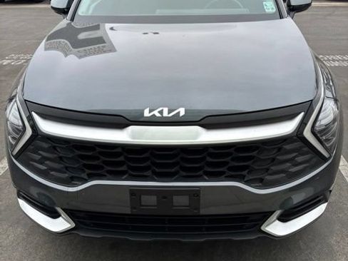 Certified 2024 Kia Sportage LX FWD image 1