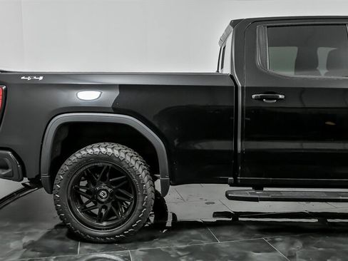 Used 2022 GMC Sierra 1500 Elevation w/ Elevation Premium Package AWD/4WD image 10